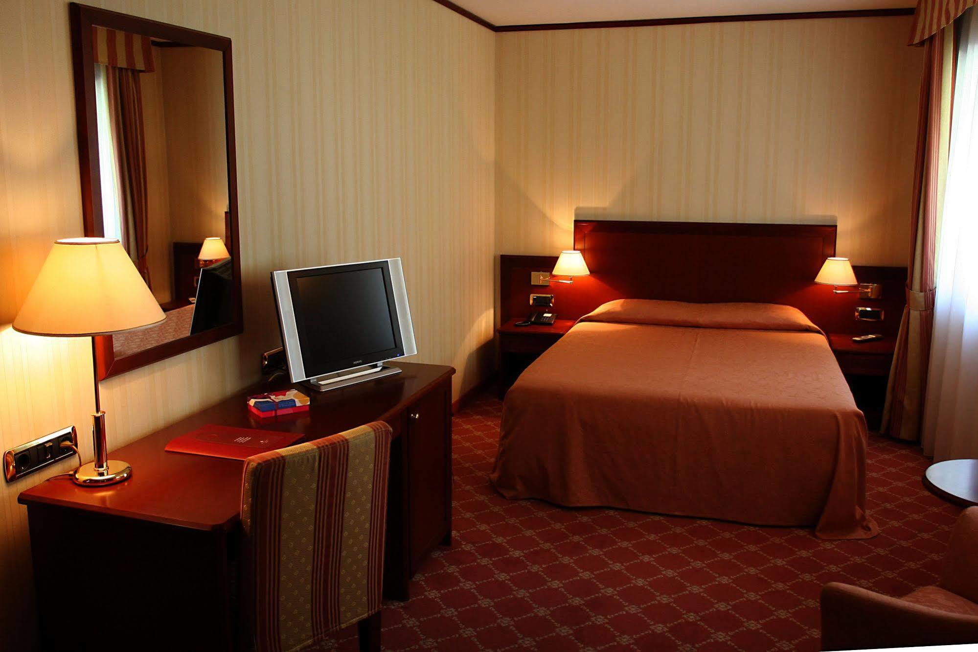 Hotel Spa Termes Carlemany Андорра-ла-Велья Номер фото
